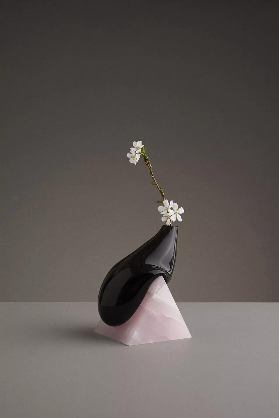 玻璃&石材花瓶：一枝花、一顆石、一種品味