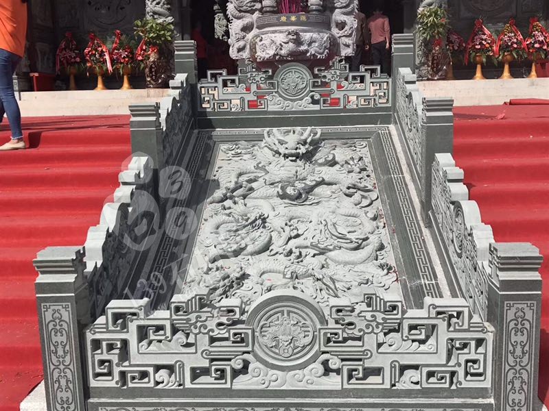 四川茗源石材主要經(jīng)營萬源青石、欄桿護欄、路沿石、市政工程青石訂單