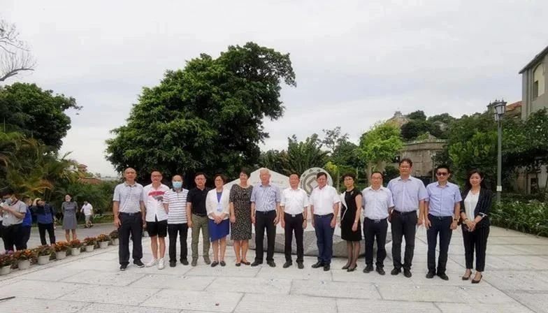 熱點(diǎn) | 萬里石股份捐贈，惠安617雕刻，鼓浪嶼世遺標(biāo)志“時(shí)光晶體”今日落成