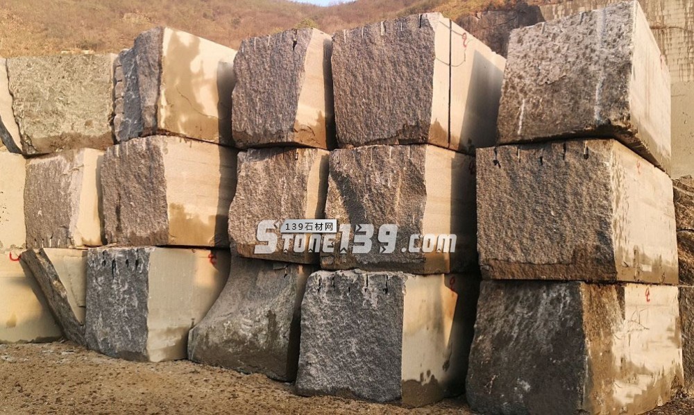 廣西芝麻黑（鐘山青）礦區(qū)一手報價！可完美替代福建長泰G654！