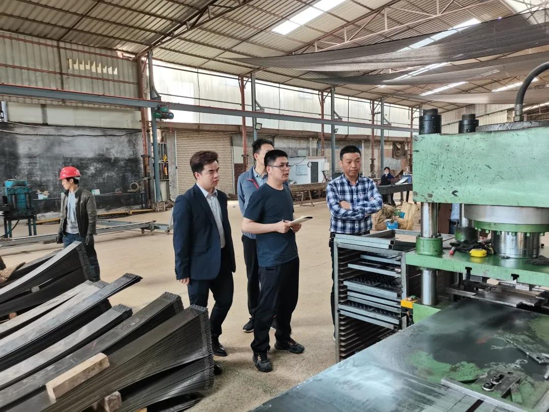 加強(qiáng)協(xié)同，西人馬專家團(tuán)隊(duì)走訪石材機(jī)械輔料產(chǎn)業(yè)聯(lián)合會！