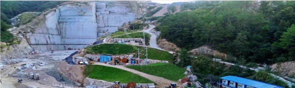 湖北省孝感市石材產(chǎn)區(qū)大悟縣花崗巖木蘭紅、木蘭黃礦山及石材欣賞！