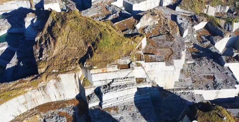 圖賞封礦后的福建最大石材礦山——長泰吳田山！