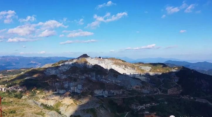 圖賞封礦后的福建最大石材礦山——長泰吳田山！